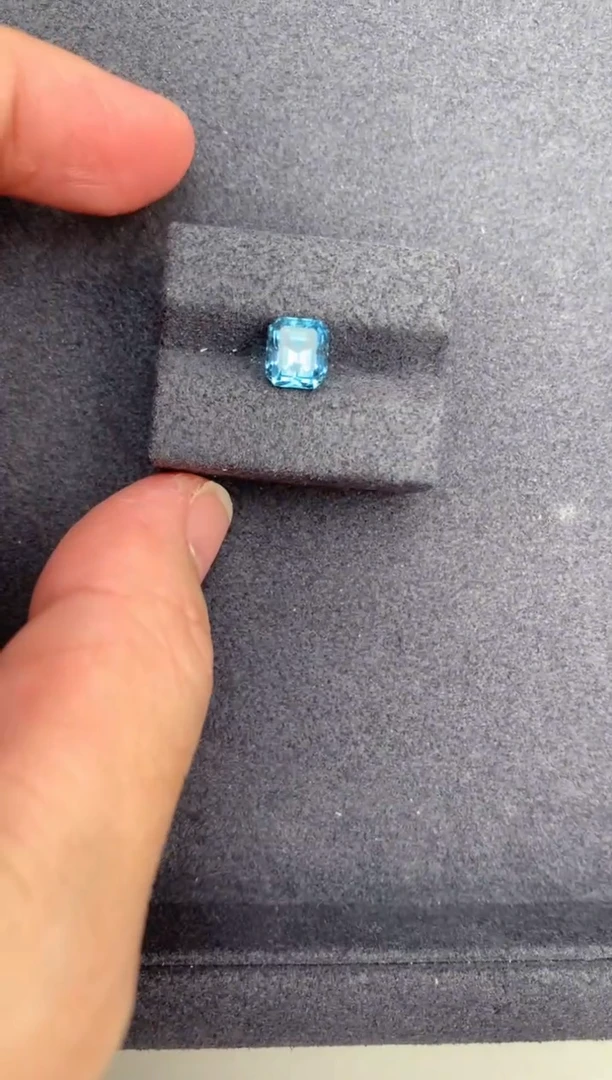 【闪购商品】海蓝宝石裸石未镶嵌1.5ct海蓝宝
