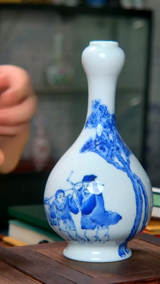 央博文化交流瓷器青花人物
