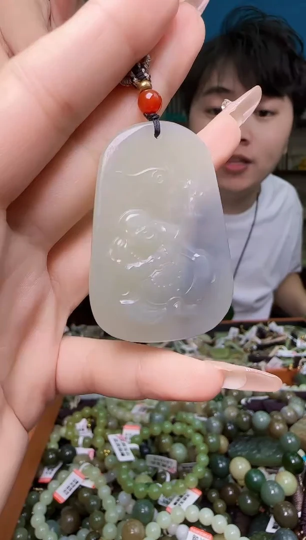 颈饰未镶嵌和田玉1