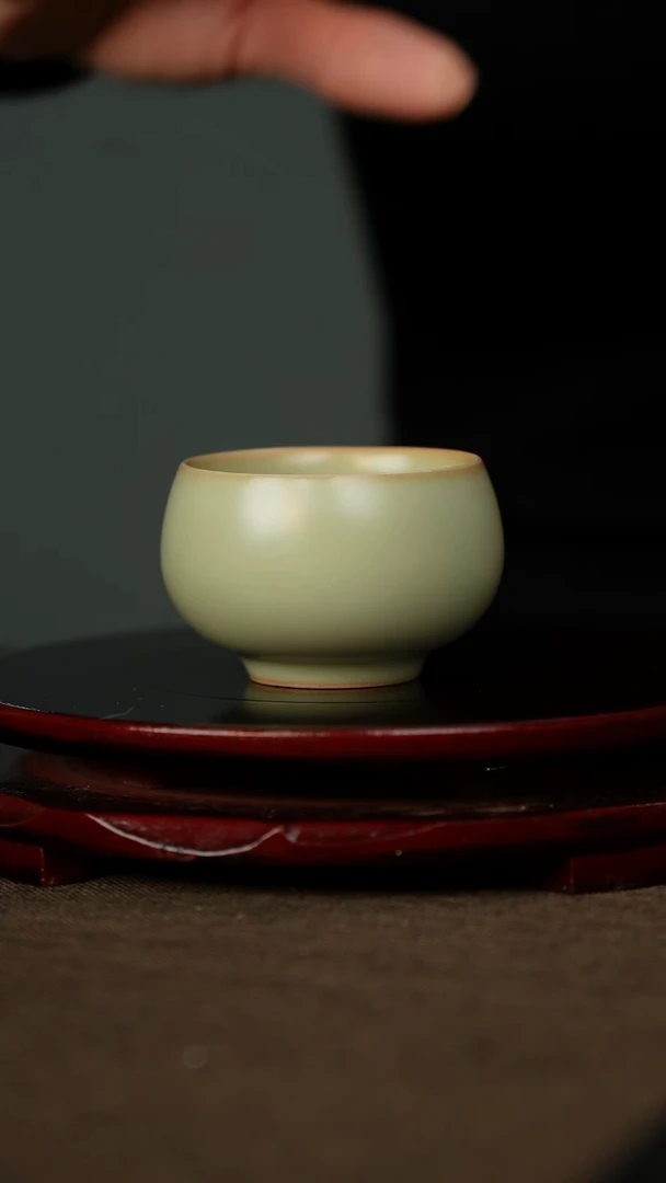 全品 粉青 小禅定杯 带底款