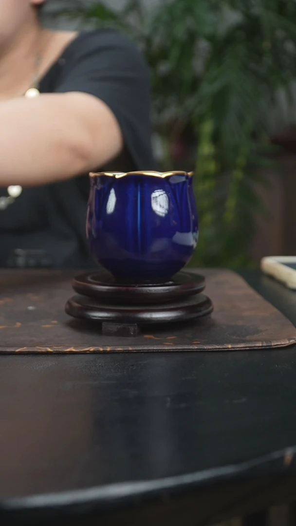 景德镇宝石蓝主人杯