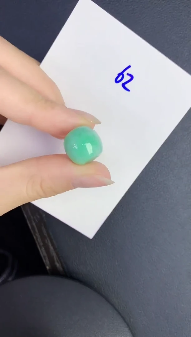 颈饰未镶嵌翡翠缅甸天然翡翠A货