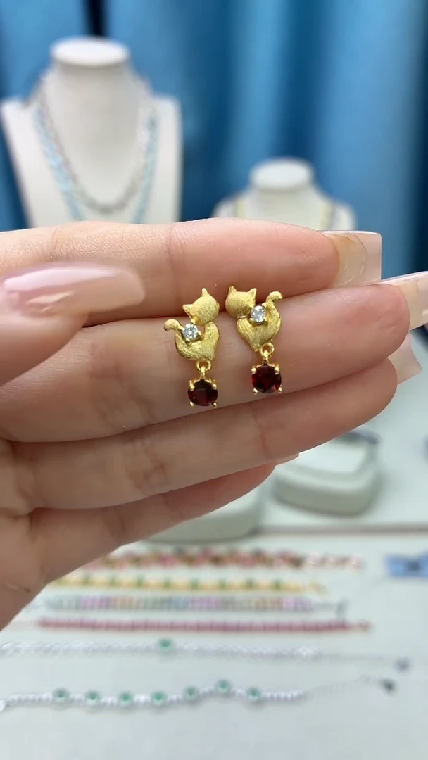 银S925镶嵌耳饰石榴石206JH0104产品一个（多样性）