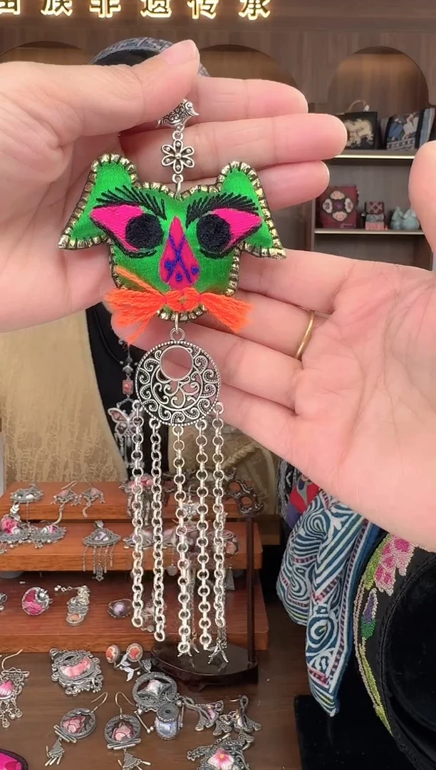 【闪购商品】织绣扶光苗绣传承61