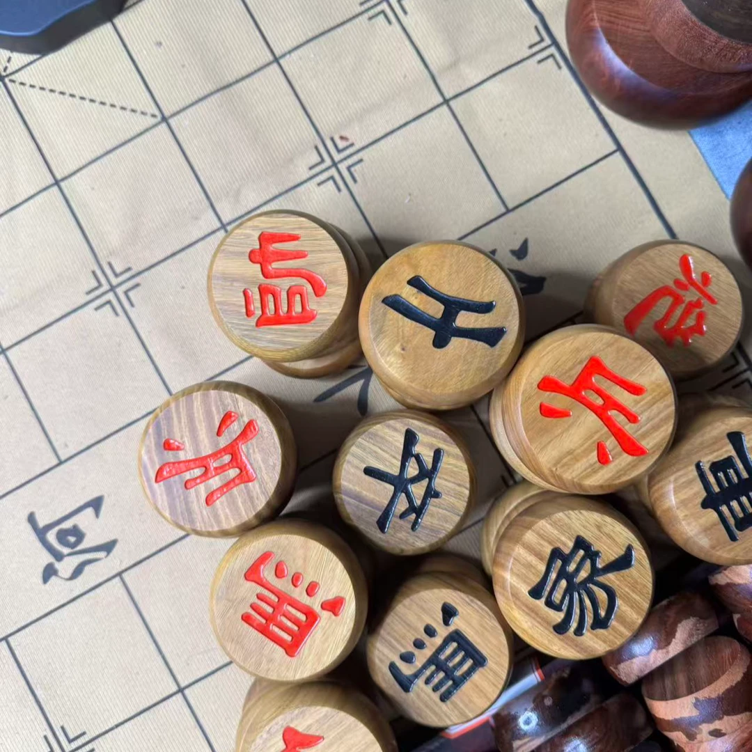 纯实木绿檀木阴雕将军体中国象棋送礼佳品高端收藏款沉水带香味