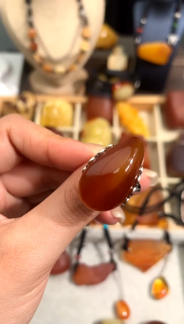 【闪购商品】蜜蜡裸石未镶嵌似玉