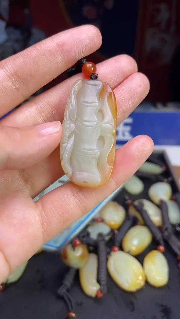 颈饰未镶嵌和田玉123