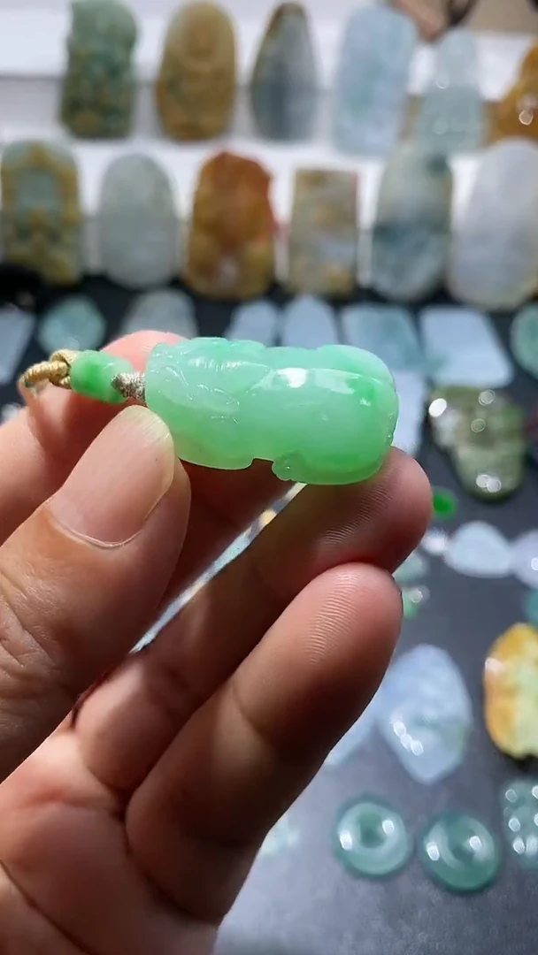 吊坠(不含链)未镶嵌翡翠1