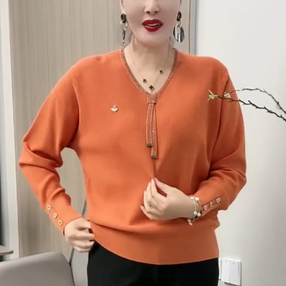 902中年妈妈装洋气时尚针织衫秋冬宽松遮肉上衣长袖百搭打底毛衣