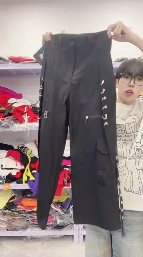 精品女装闪电购67s