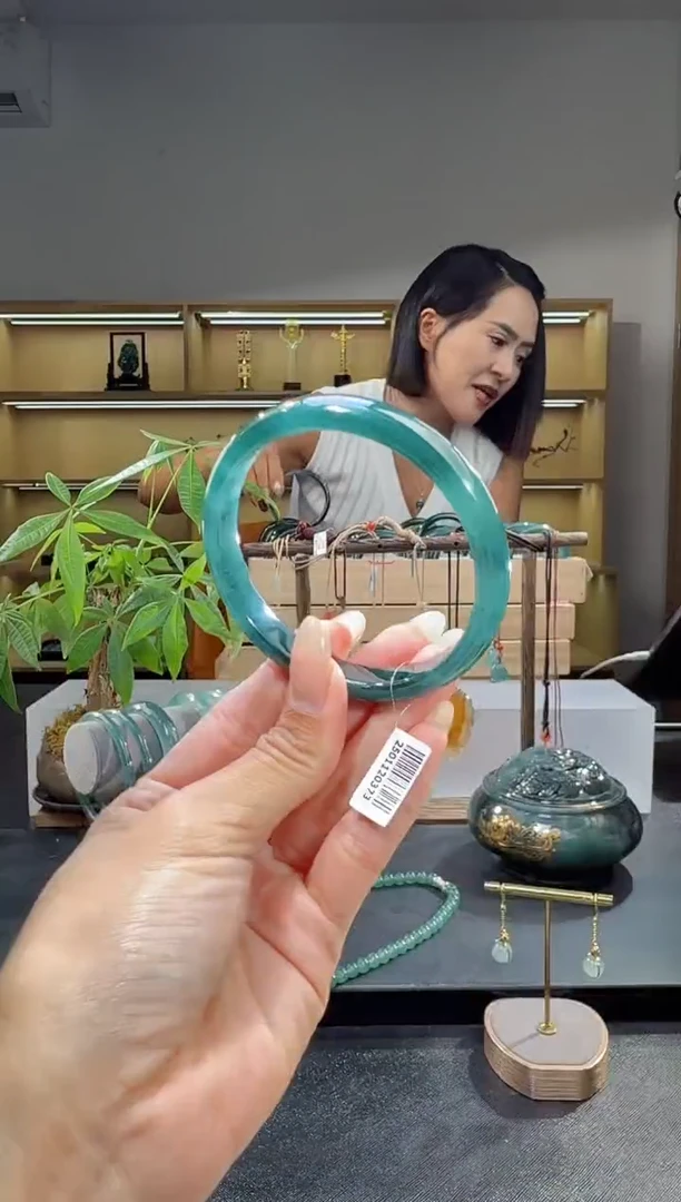 未镶嵌手镯翡翠59圈