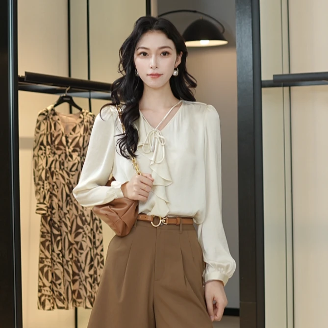 GIRDEAR/哥弟哥弟新款法式浪漫抽绳荷叶边设计高级质感衬衫130100