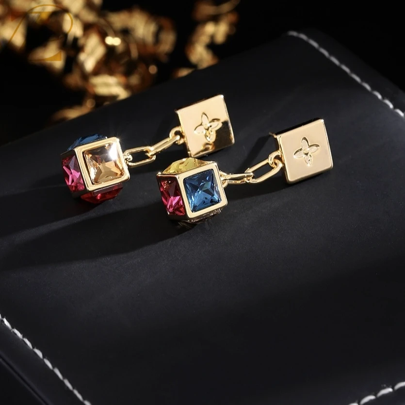 铜合金合成锆石耳饰 3055时尚气质百搭老花耳钉