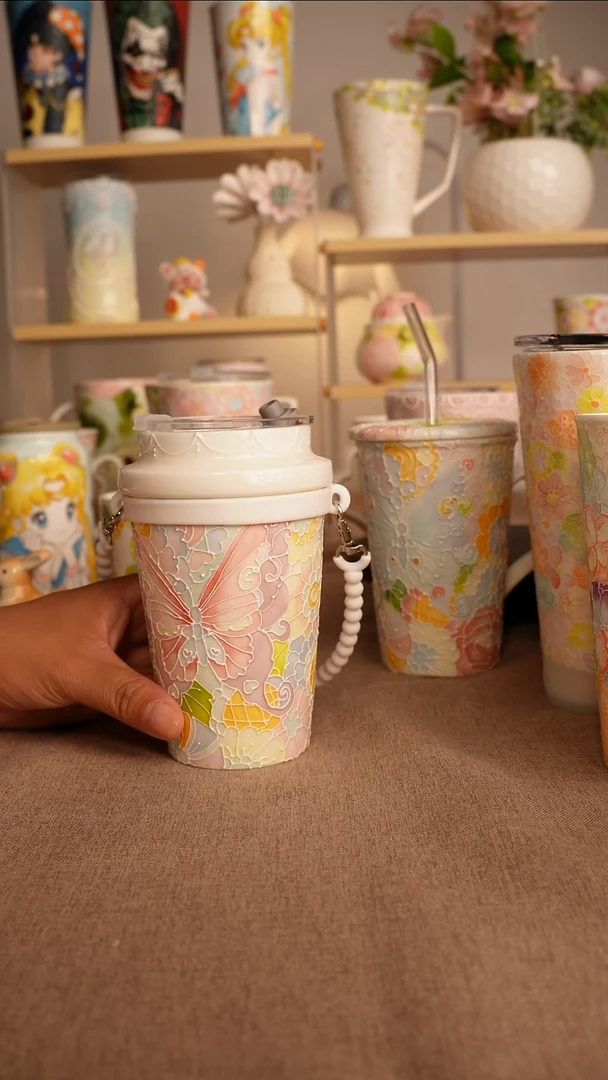 景德镇手绘的杯子