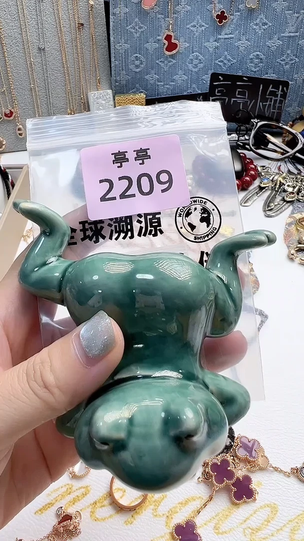瓷片Q**N 彧贤聚宝阁 彧贤聚宝阁