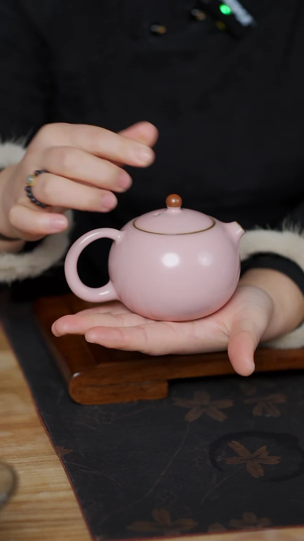 【闪购商品】云隐造物 粉色西施壶     