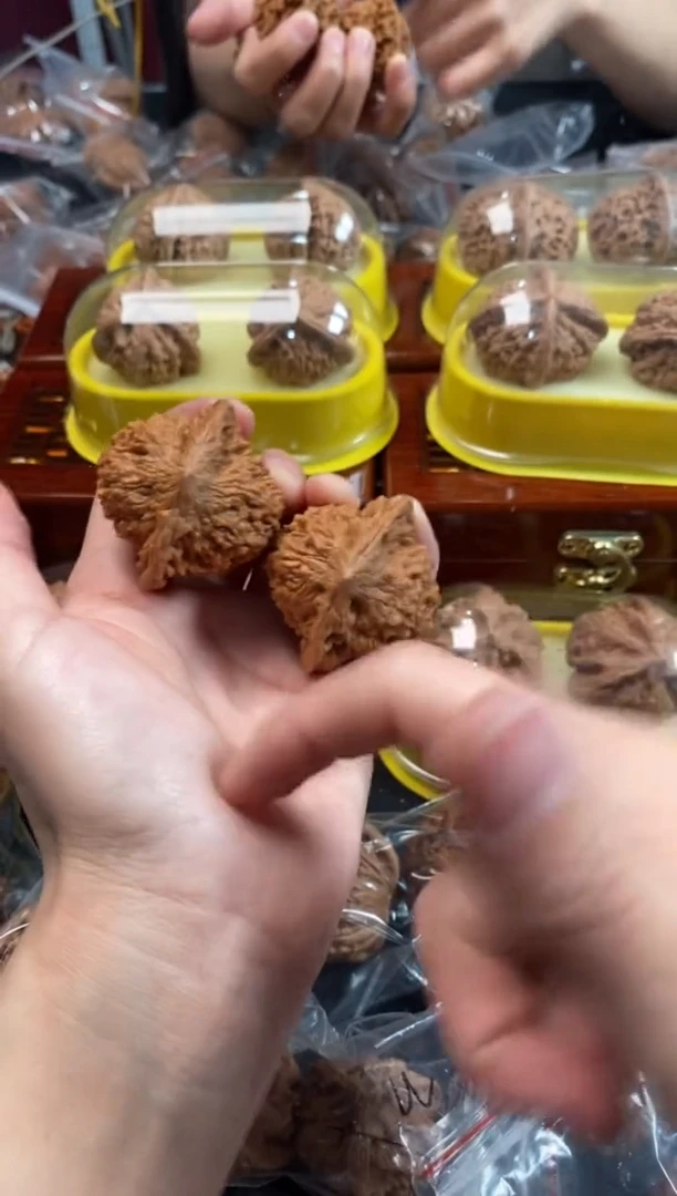 把件文玩核桃满天星43尺Q493