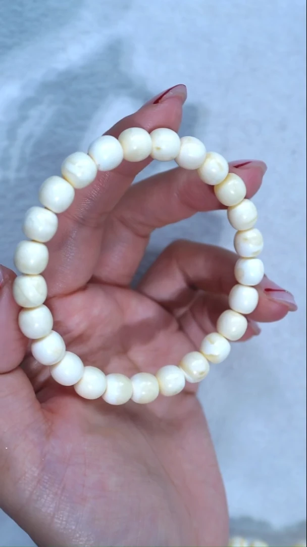 手链蜜蜡未镶嵌典藏级8.5mm瓷白浓蜡爆浓满蜡极限弧高庄