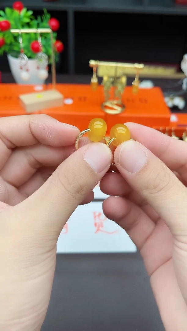 玛瑙/玉髓耳饰未镶嵌536000