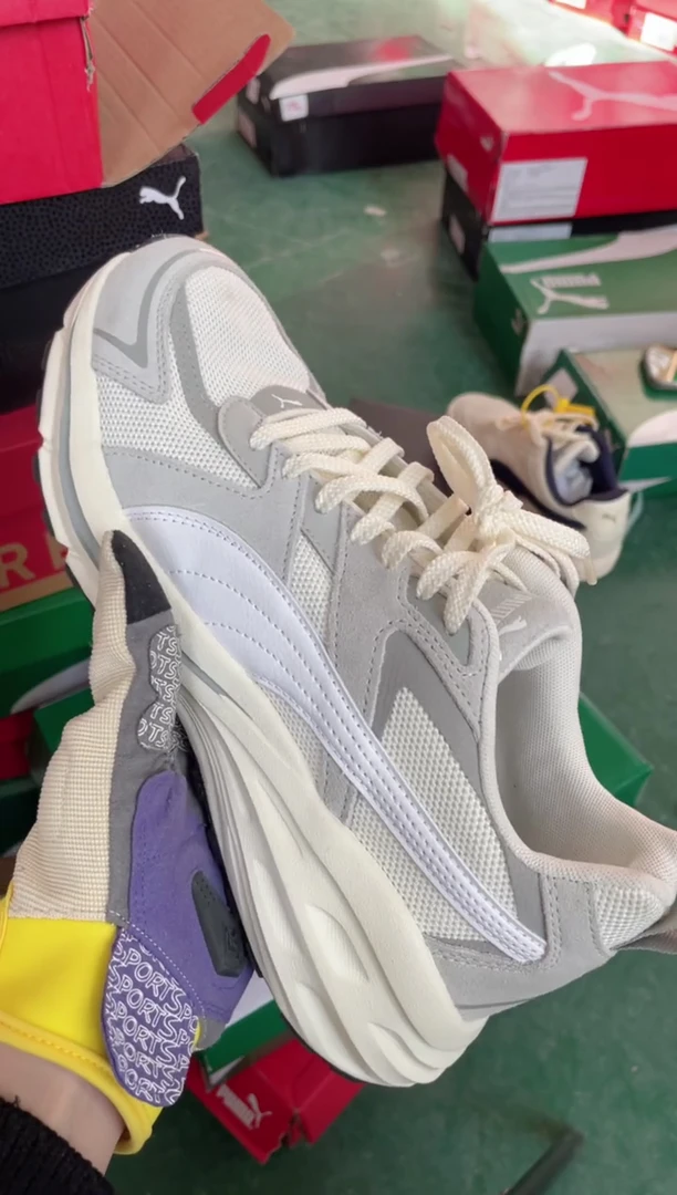 彪马时尚运动休闲鞋40M  JJ79