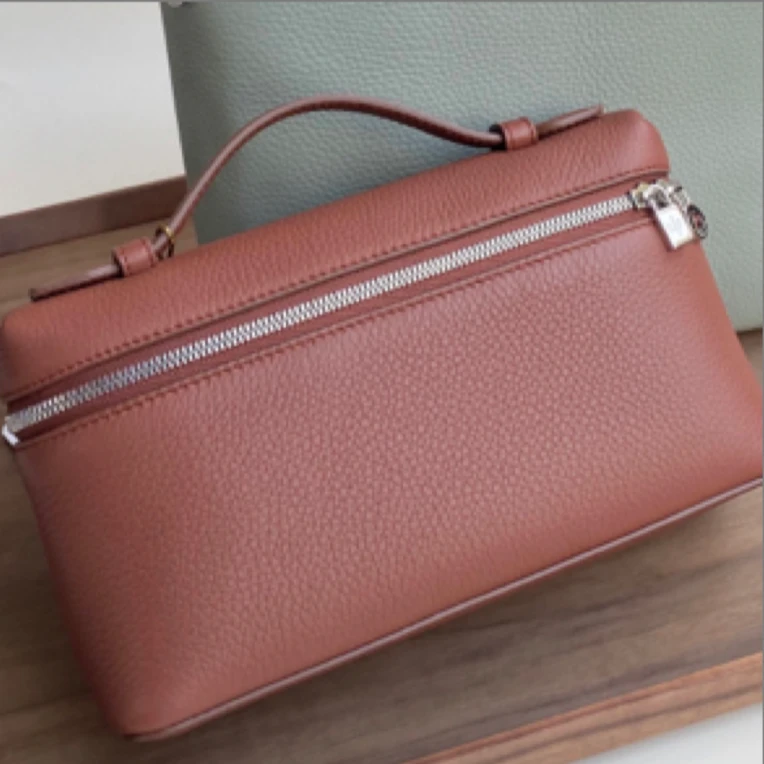 99新 Hermes/爱马仕 loro piana 酒红色银扣饭盒包