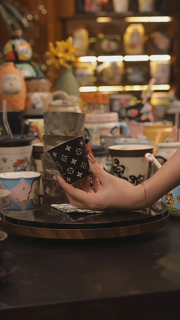 景德镇釉下彩绘设计师款式陶瓷