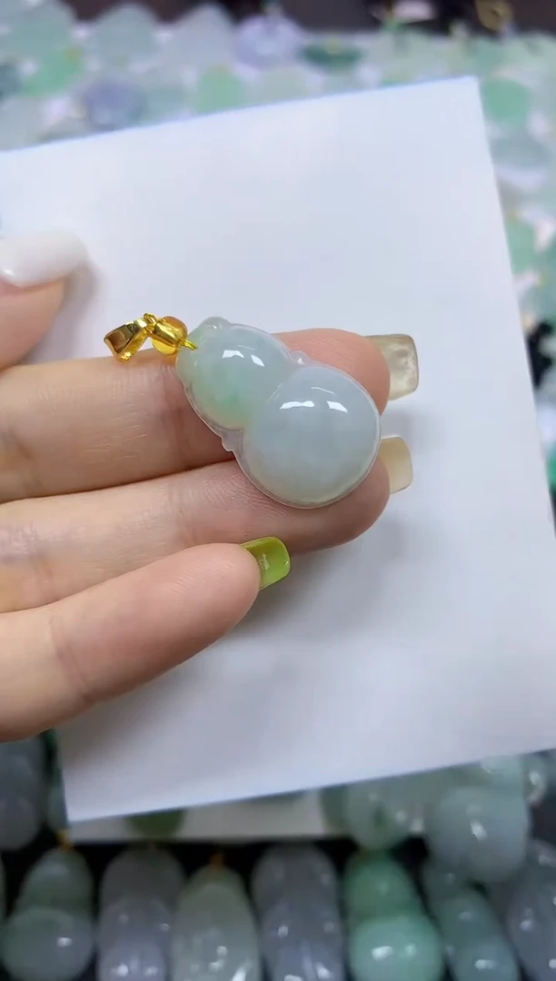 翡翠未镶嵌颈饰天然翡翠A货