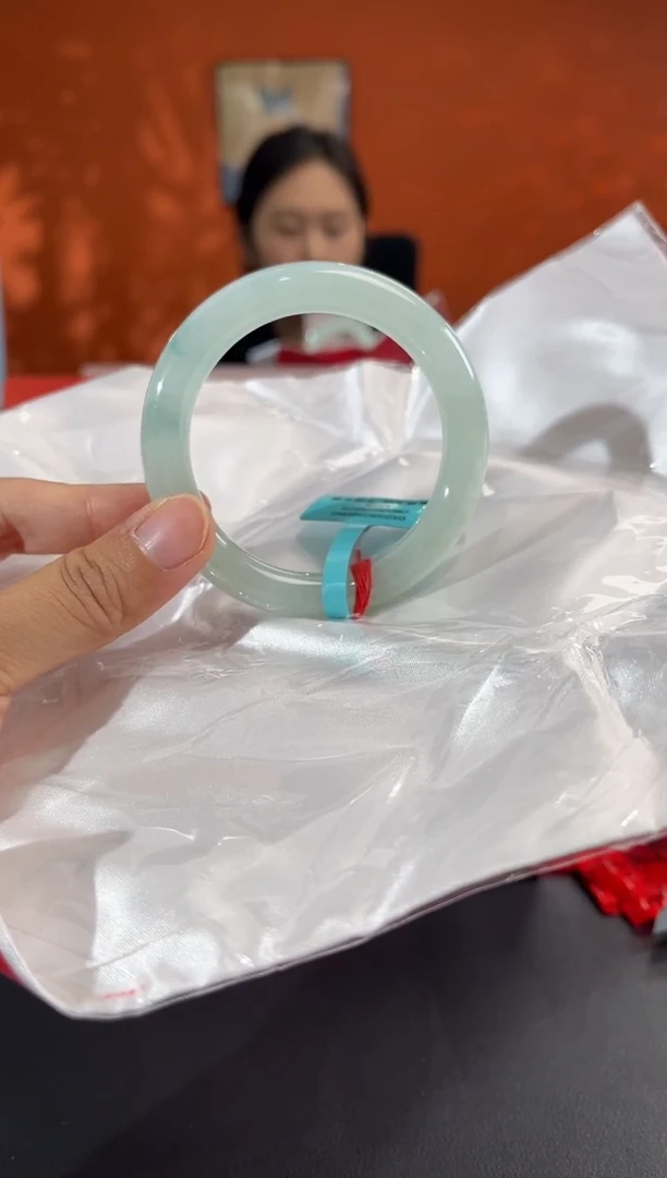 未镶嵌手镯翡翠L****g51