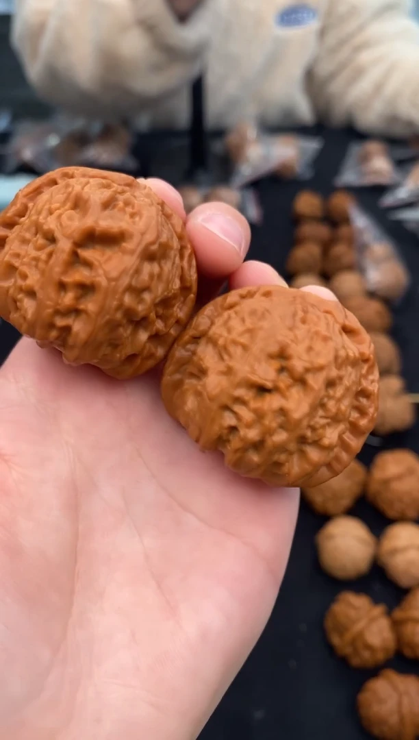 【闪购商品】文玩核桃把件白狮子41-u245