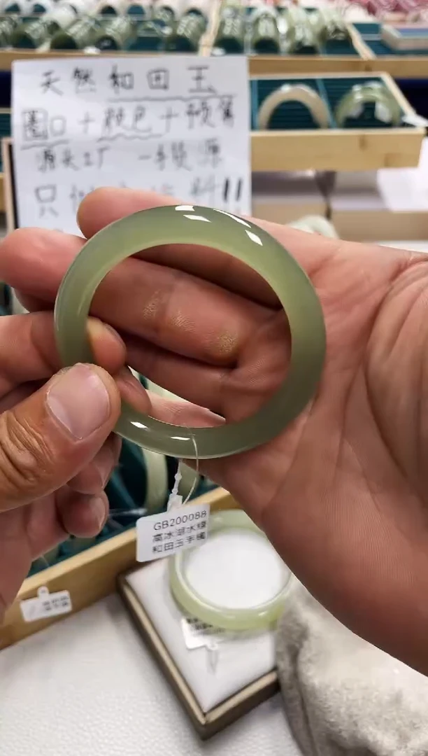 未镶嵌手镯和田玉玩和田玉手镯200088