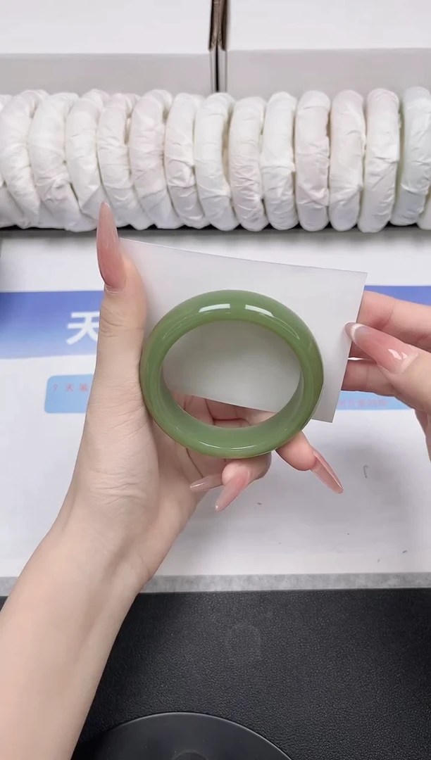 未镶嵌手镯石英质玉28-53