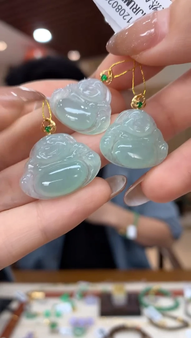 吊坠(不含链)18K金镶嵌翡翠佛公多样性发货1件