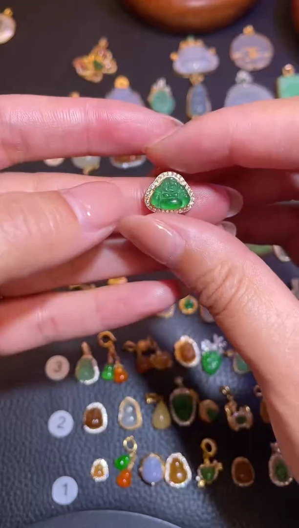 颈饰银S925镶嵌翡翠a货翡翠