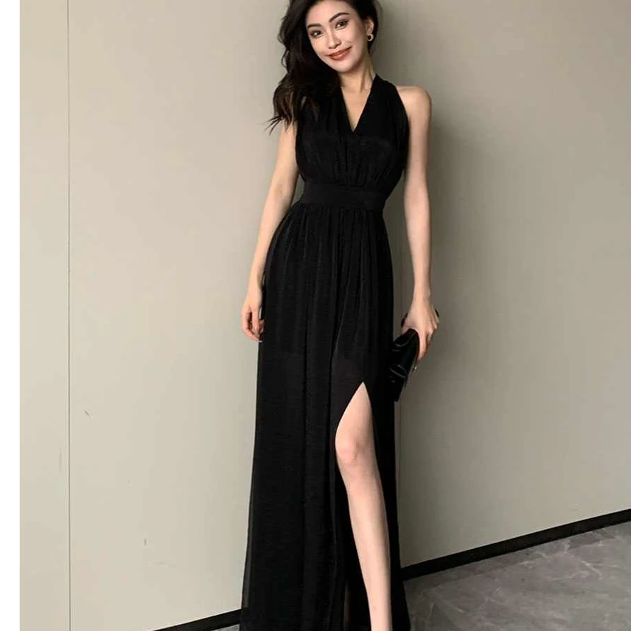 法式设计感开叉挂脖连衣裙轻奢高腰修身显瘦V领无袖包臀长裙子女