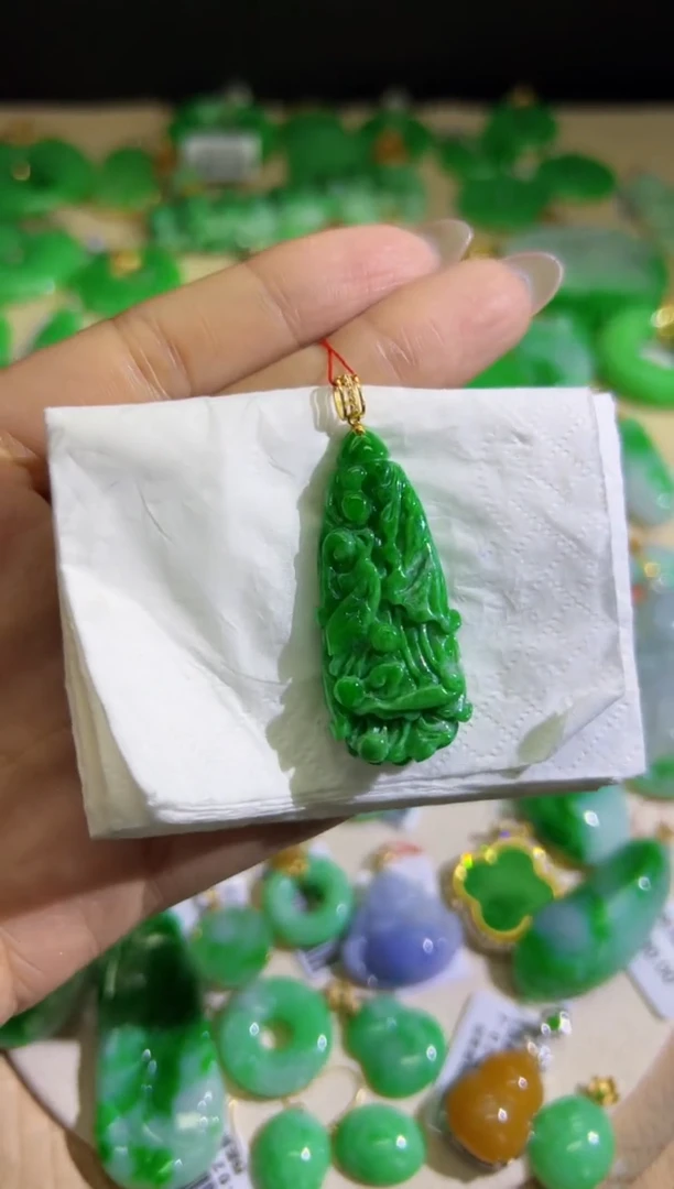 【闪购商品】翡翠颈饰18K金镶嵌Q缅料A货翡翠/支持复检/一件