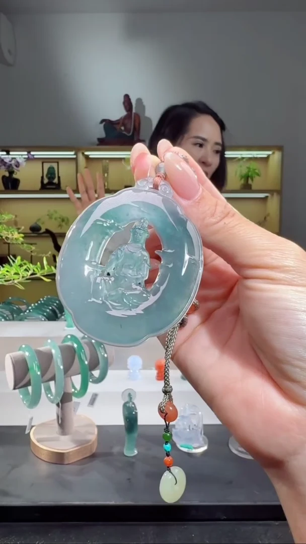 吊坠(不含链)未镶嵌翡翠观音