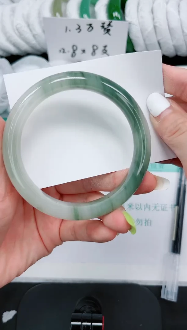 石英质玉手镯未镶嵌719/64