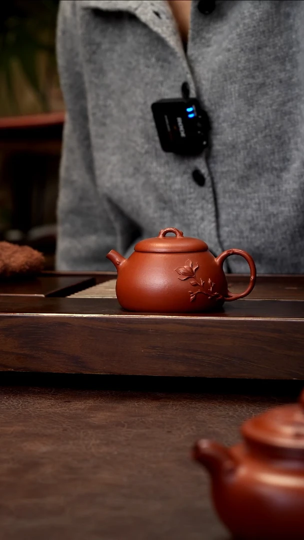 茶壶紫砂朱泥泥绘玉兰-140cc左右