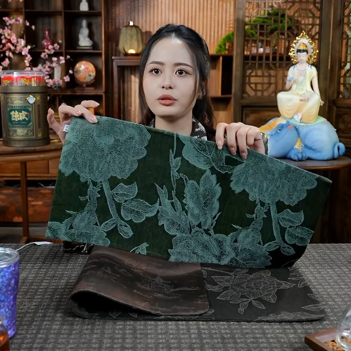 织锦香云纱绿色牡丹CX0039茶巾