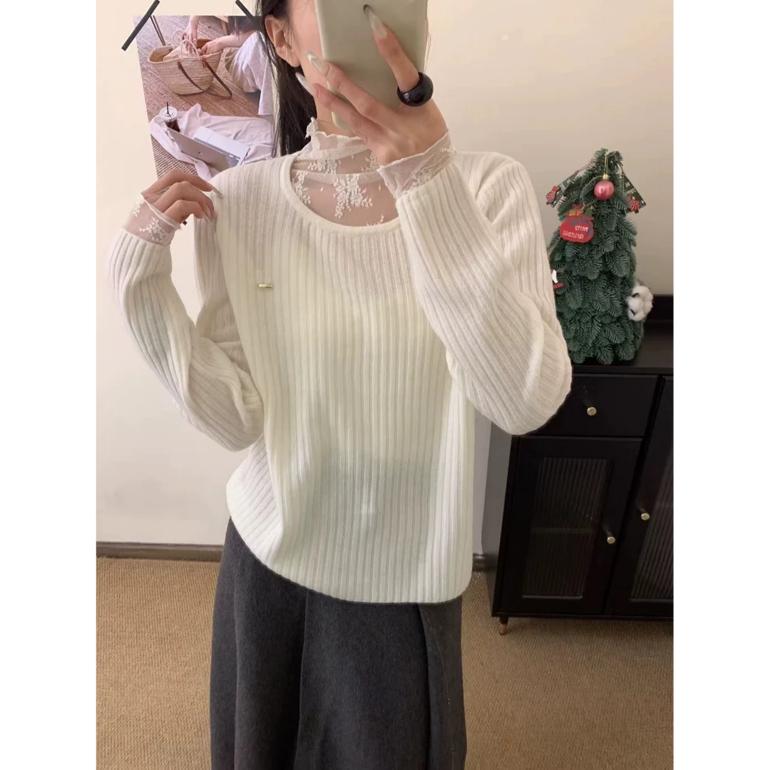 西西  氛围感蕾丝拼接坑条显瘦宽松针织衫