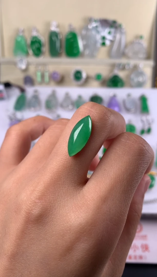 未镶嵌定制翡翠裸石（镶嵌定制）