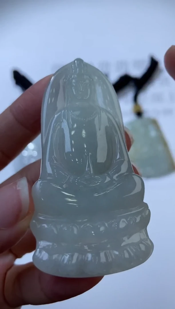 未镶嵌挂件翡翠浅**g300947      多人