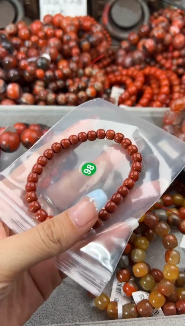 未镶嵌手串南红玛瑙7+