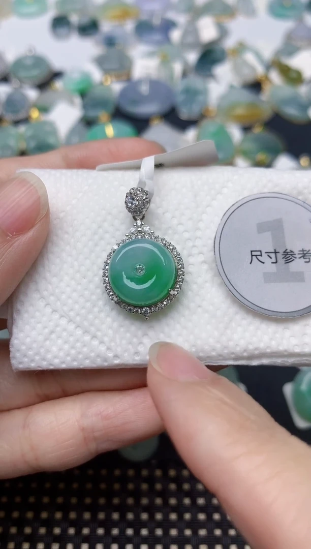 颈饰银S925镶嵌翡翠天然缅甸A货翡翠
