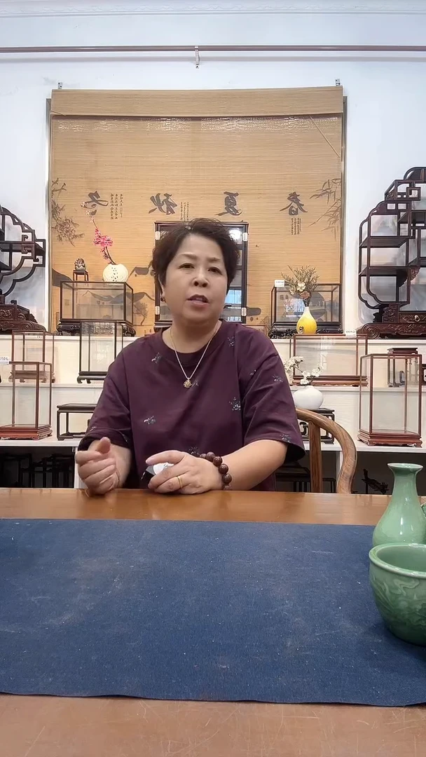 东非黑黄檀（紫光檀）木头款佛*玻璃罩00000