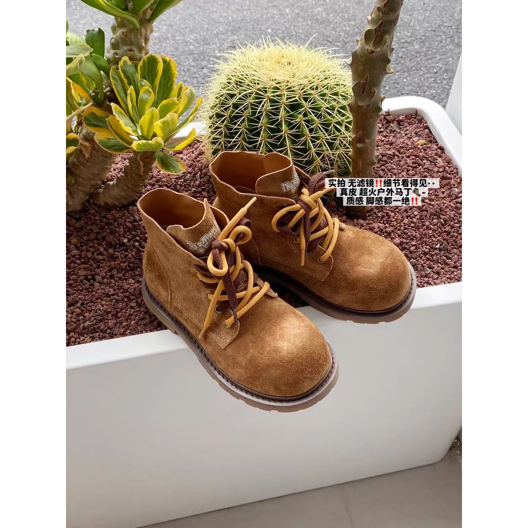 0168高帮少女风系带马丁靴防滑靴子棕色男友风拼色