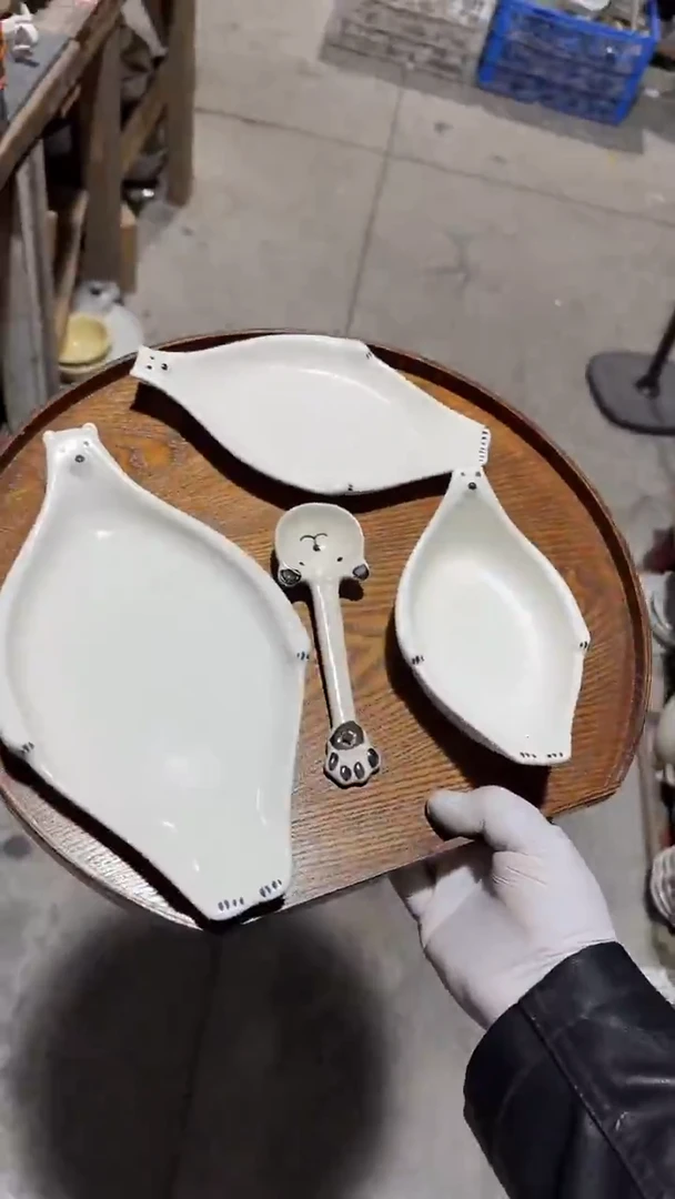 陶瓷北极熊4件套不带木托盘微瑕 凑满20元包邮