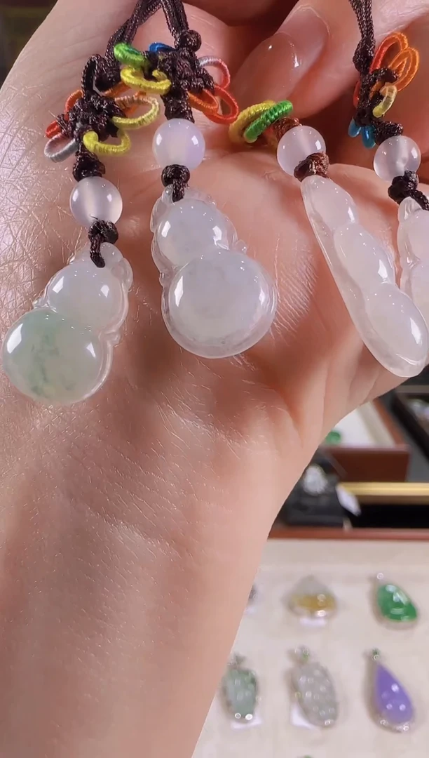 【闪购商品】翡翠吊坠(不含链)未镶嵌翡翠葫芦或福豆手机扣手机挂