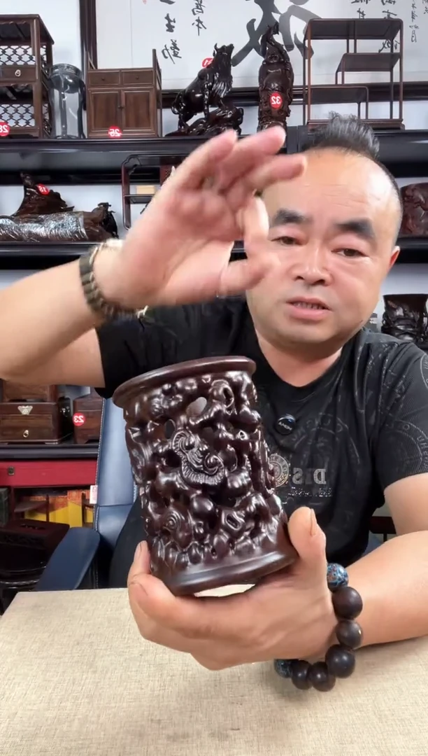 木新款笔筒老李红木工艺品