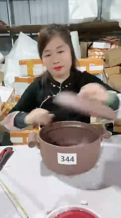 【闪购商品】344瑕疵红陶锅带盖，，